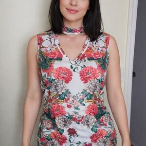 Floral Sleeveless Choker Top